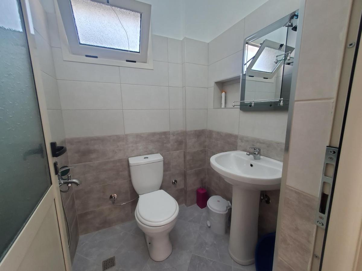 Guest House Vlorë Εξωτερικό φωτογραφία